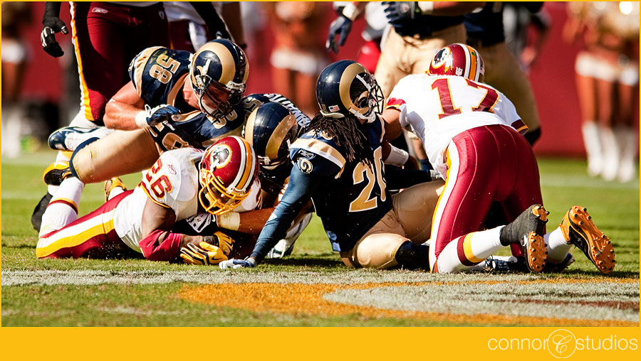 REDSKINS_RAMS_1102